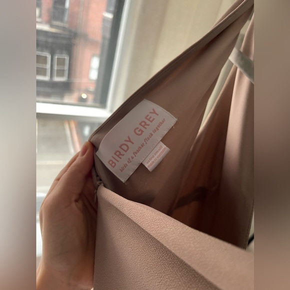 Birdy Grey Shamin Dress Taupe Crepe V Neck Slit Like New! - Picture 6 of 9